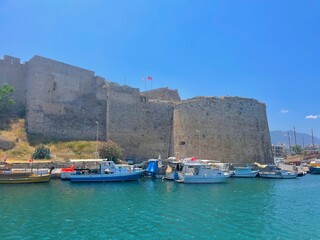 Paysage d'un port à Chypre