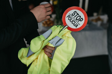 Sign stop police.