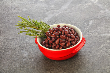 Vegan cuisine - black kidney in the bowl