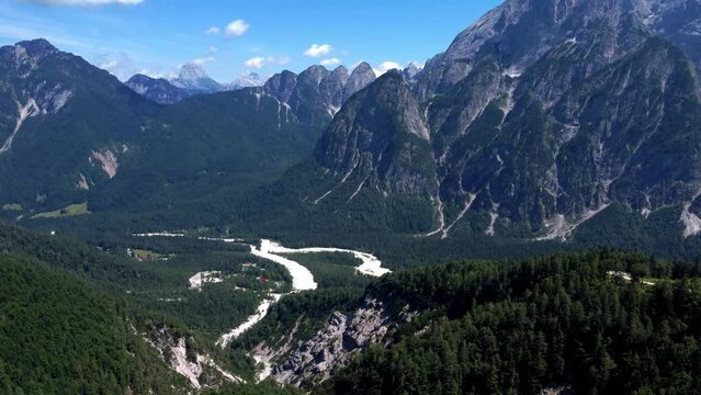Val Saisera and Val Dogna. At the foot of Montasio.