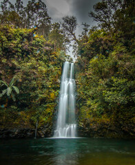 Fototapeta na wymiar Waterfall 2