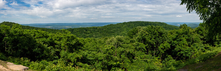 Fototapeta na wymiar Panoramic view from Monte Sano State Park in Alabama