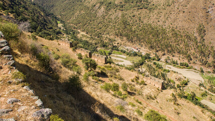 Naklejka premium Cusco andes mountains and river landscape, Peru