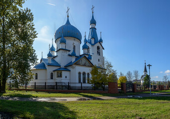 Fototapeta na wymiar Church of the Nativity on the Middle Rogatka