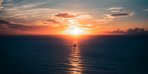 Fototapeta premium sunset over the sea