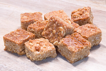 Ten oatmeal flapjacks