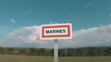 Panneau de la ville de Marines. Entrée dans la municipalité.