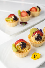 beautiful cupcakes, delicious pastry wallpaper in studio, catering service, elegant dishes, food