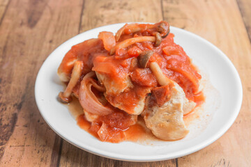 チキンのトマトソース