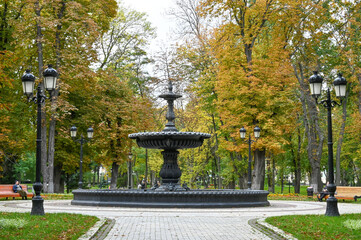 Fototapeta premium Fountain in the park in the city of Kyiv