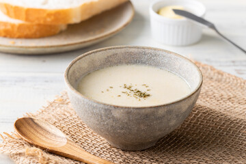 新鮮じゃがいものヴィシソワーズスープ