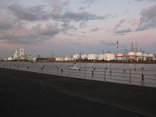 四日市工業地帯の夜景の夜景の風景を撮影