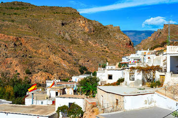 Fototapeta premium White houses mountain Darrical Spain