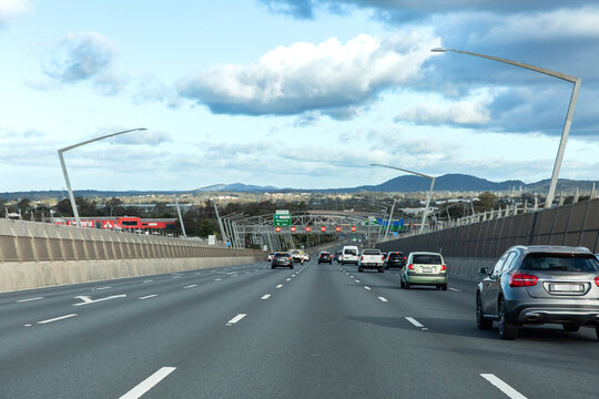 driving down the Gateway Bridge