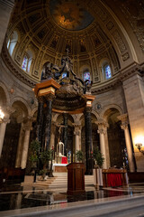 Fototapeta na wymiar Cathedral of Saint Paul interior