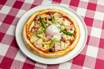 ビスマルクピッツァ