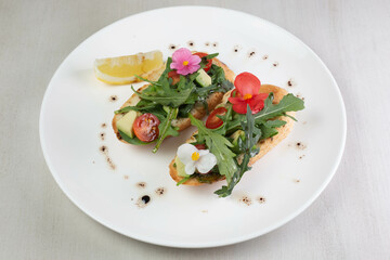 salad with chicken and vegetables