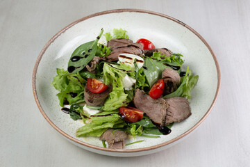 salad with tuna and vegetables