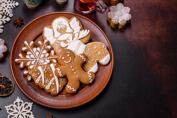 Hot mulled wine with a slice of orange, with cinnamon, cloves and other spices