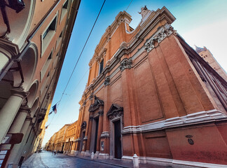 View down Via dell' Indipendenza with the Cattedral di San Pietro to the right, Bologna, Emilia Romagna, Italy © IMAG3S