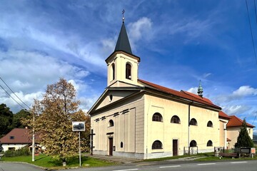 Fototapeta na wymiar St. Martin's Church in Skalice