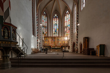 Fototapeta na wymiar pulpit, choir and double-winged altar of the Jacobi Church in Goettingen