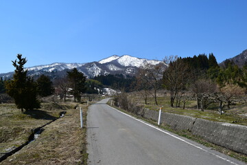 山岳道路 山形県庄内