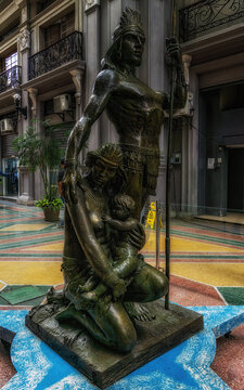 Guayas and Quil Statue, Guayaquil