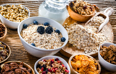 Composition with different sorts of breakfast cereal products