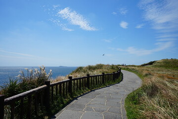 Fototapeta na wymiar fascinating seaside walkway with clouds