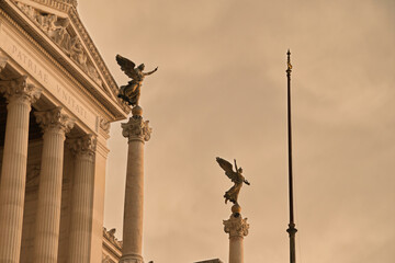 Monumento a Vittorio Emanuele II Bajo nubes de tormenta