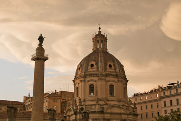 Roma bajo nubes de tormenta