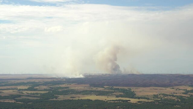 Wildfires in the Wichita Mountains Wildfire Refuge, heat wave causing fires, climate change