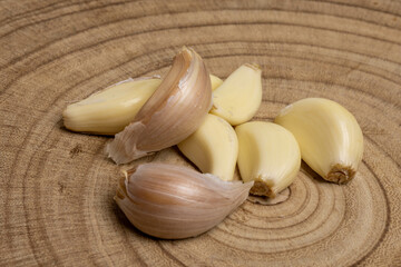 Falling garlic, isolated on white background, clipping path, full depth of field. High quality photo