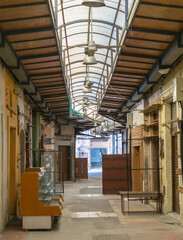 Die leere Markthalle von Paphos im Winter