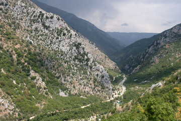 Fototapeta na wymiar Montagnes d'Albanie