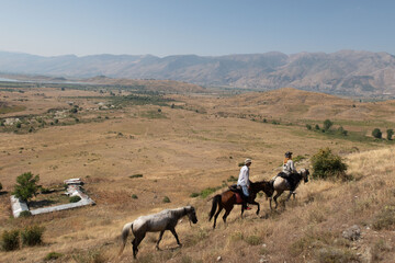 Randonn&eacute;e &agrave; cheval en Albanie