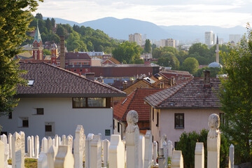 Sarajevo dans la brume