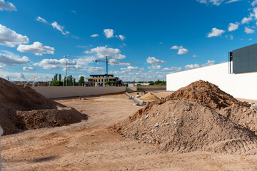 construcción centro comercial