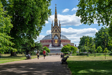 The Albert Memorial - Kensington Gardens, London, UK. - obrazy, fototapety, plakaty