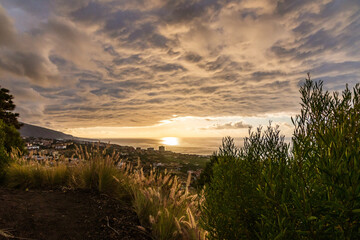 Atardecer en el Puerto de la Cruz, isla de Tenerife.