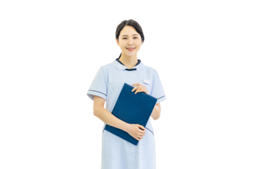 ファイルを持った白衣の女性　看護師　エステティシャン 　背景透過PNG　切り抜き写真