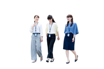 並んで歩く女性会社員のグループ　背景透過PNG　切り抜き写真