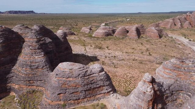 The&nbsp;Purnululu National Park&nbsp;is a&nbsp;World Heritage Site&nbsp;in&nbsp;Western Australia. Is a remote area managed as wilderness. A spectacularly incised landscape of sculptured rocks in a semi-arid savannah.