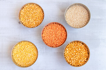 yellow lentils (Toor dal), mung dal (split mung beans), red lentils (masoor dal), vigna mungo (urad...