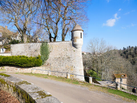 Avallon 