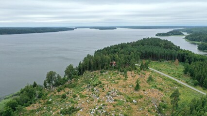 Fototapeta na wymiar sur les bords du lac Mälar (Mälaren) en Suède 