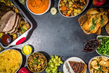 Thanksgiving dinner table