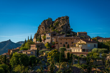 Fototapeta na wymiar The beautiful provencal hill top village of La Roque Alric in the Dentelles de Montmirail, provence France,