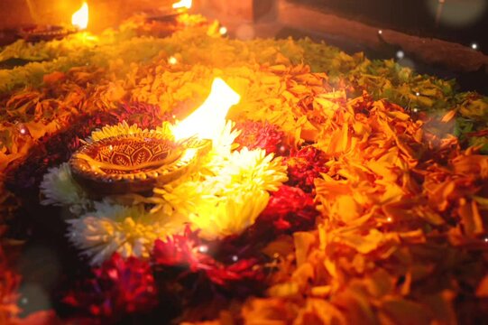 Special Oli Lamp Lights. Divya Happy Diwali! Happy Deepawali! Festival of Lights Greetings. Indian Holidays and Events. Lights of Holidays. Magic in Diwali Nights  
